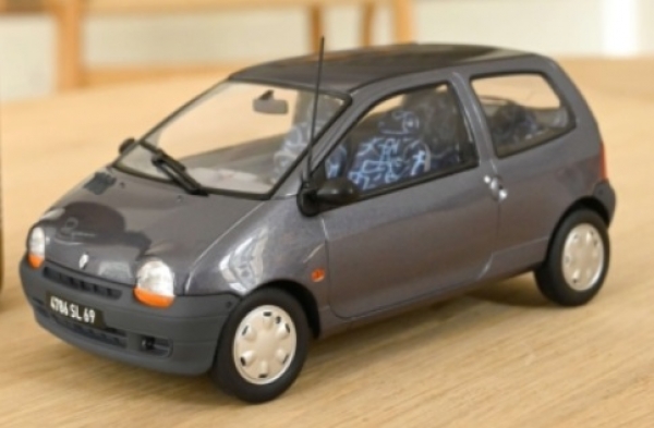 Modellautos Förster GmbH - 185298 Renault Twingo 1995 - Meteor